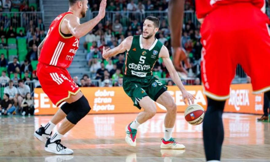 Σόκαρε τον Ερυθρό Αστέρα η Τσεντεβίτα