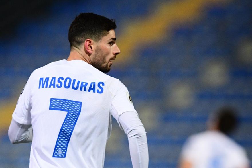 Μεγάλη χαμένη ευκαιρία για την Ελλάδα, στο δοκάρι το σουτ του Μασούρα