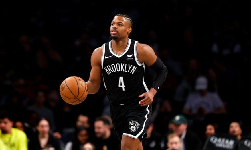 Στη θυγατρική των Μπακς ο Ντένις Σμιθ Τζούνιορ