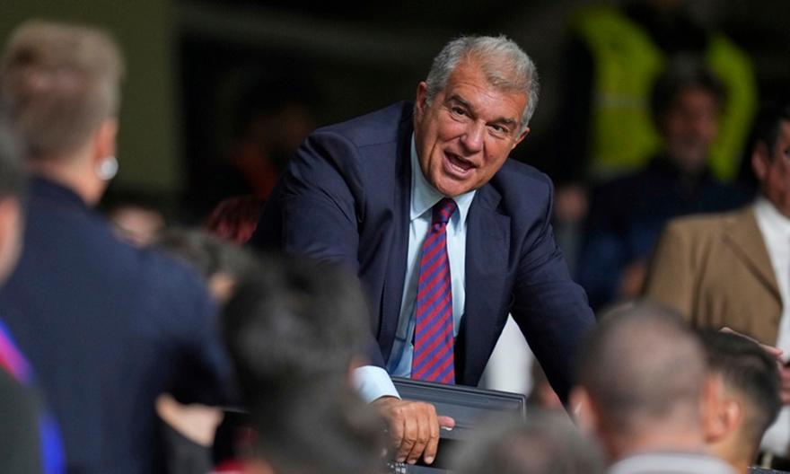 Λαπόρτα: «Στο Καμπ Νου θα ανακτήσουμε ένα πλεονέκτημα έδρας που δεν έχουμε στο Μονζουίκ» Λαπόρτα: «Στο Καμπ Νου θα ανακτήσουμε ένα πλεονέκτημα έδρας που δεν έχουμε στο Μονζουίκ»