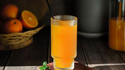 Πόσο υγιεινό είναι τελικά να πίνεις χυμό πορτοκάλι κάθε μέρα;