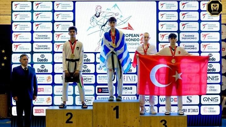 Πρωταθλητής Ευρώπης Ταεκβοντο Εφήβων - Νεανίδων ο Ψαρρός, «αργυρές» οι Ασημάκη και Κλακάλα