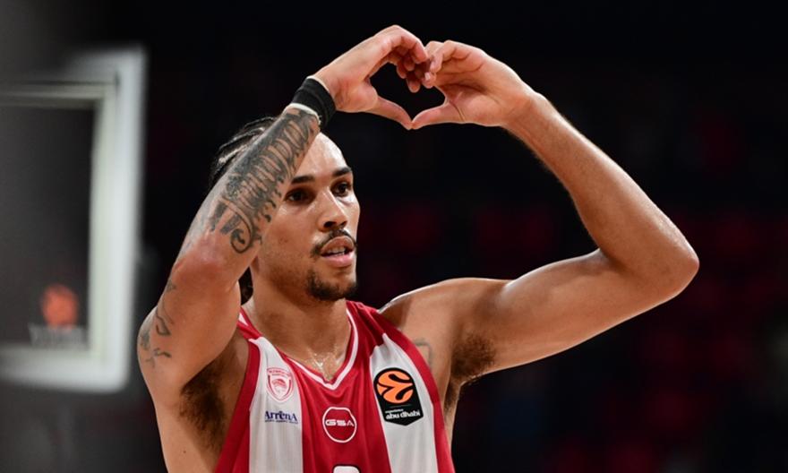 Γουόρντ: «Νιώθω ευλογημένος που έπαιξα κόντρα στην πρώην ομάδα μου - Βγάλαμε τις απαραίτητες άμυνες και κερδίσαμε»