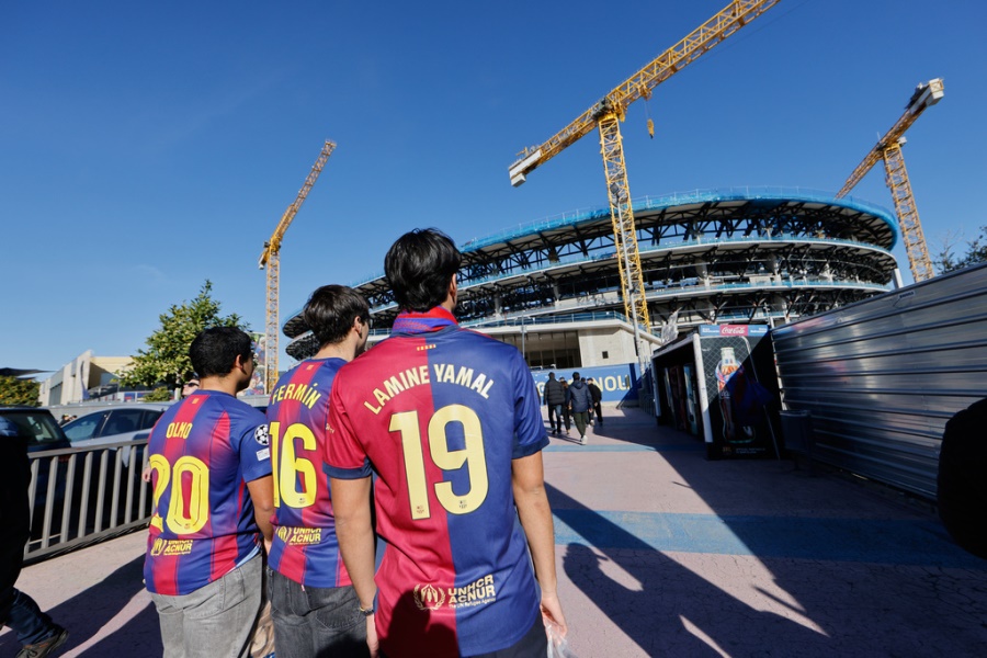 Μπαρτσελόνα: Η επιστροφή των οπαδών στο υπό ανακαίνιση καμπ Νου
