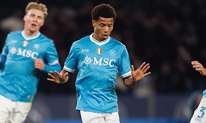 Επαναφορά στις εργοστασιακές ρυθμίσεις για τη Νάπολι, καθάρισε με άνεση την Αταλάντα!