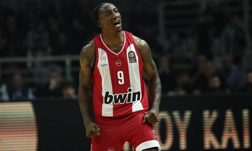 Πήρε… φωτιά στο «Παλατάκι» ο Σέιμπεν Λι: Πρώτο ημίχρονο με 18 πόντους και 4Χ4 τρίποντα!