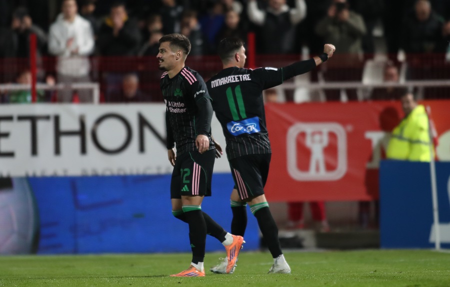 Μπακασέτας: Η «σκόνη» που έφυγε από πάνω του και το δεξί που… κάνει δουλειά