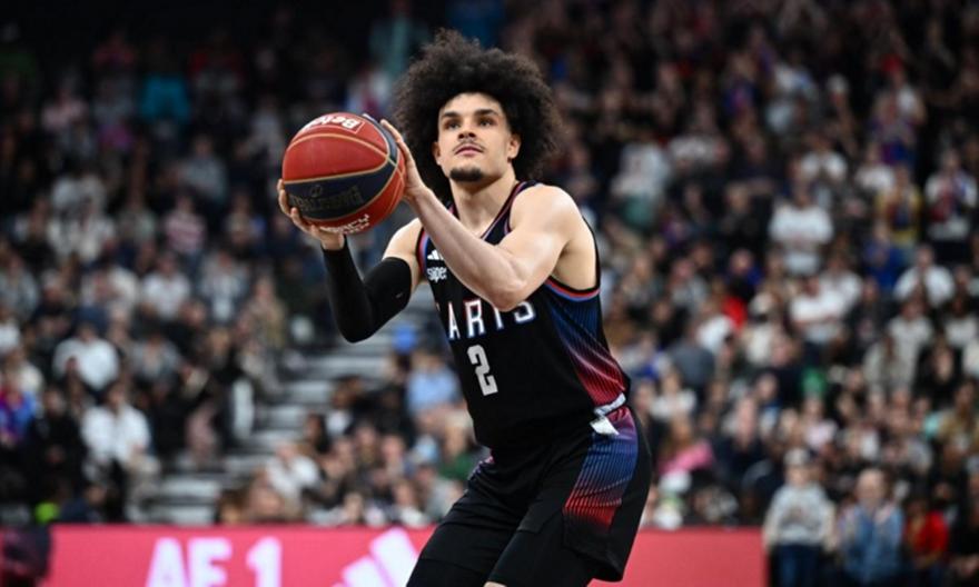 Ζέρβας: «Δεν υπάρχει θέμα Ιφί - Ο Ολυμπιακός ψάχνει παίκτη που θα κλικάρει τα κουτάκια του Μπαρτζώκα»