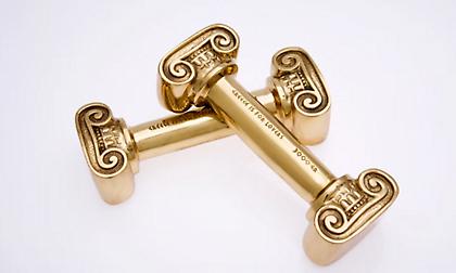 Greece is for Lovers: Το σχεδιαστικό δίδυμο που συστήνει το ελληνικό φολκλόρ στο εξωτερικό