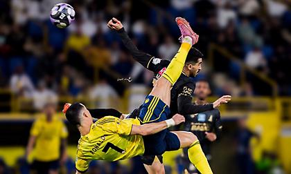 Ο Κριστιάνο «πέταξε» και σκόραρε με μαγικό ανάποδο ψαλίδι στα 40 του!