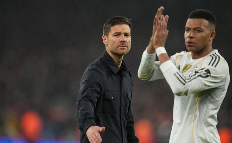 Ρεάλ Μαδρίτης: H αποστολή για Ολυμπιακό - Χωρίς επτά, αλλά με Καμαβινγκά, Τσουαμενί