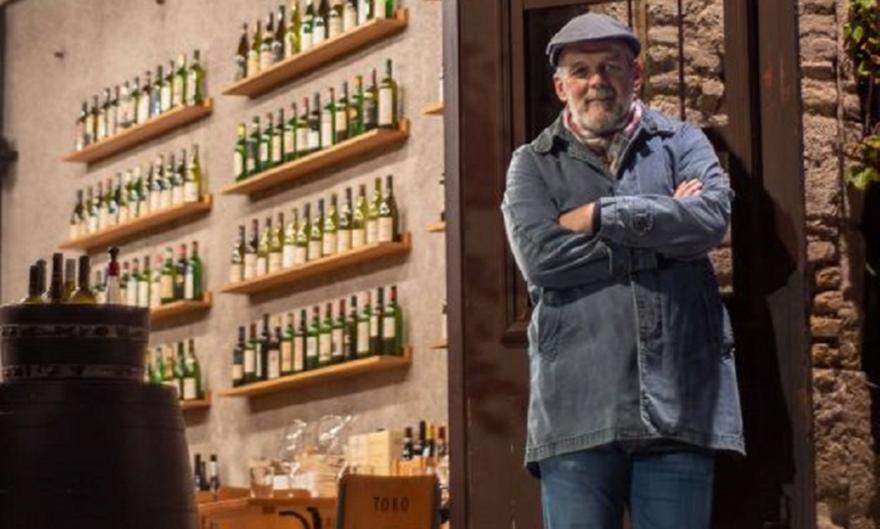 Paleo: Στο wine bar του Γιάννη Καϋμενάκη με την αναπάντεχα ενδιαφέρουσα κουζίνα