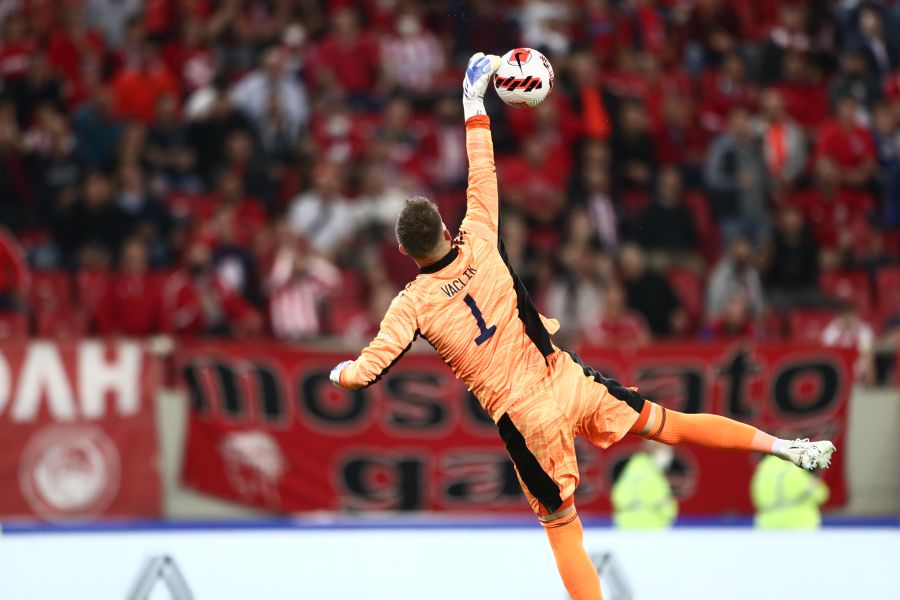 Βάτσλικ: «Το μυστικό όπλο του Ολυμπιακού είναι ο κόσμος του»