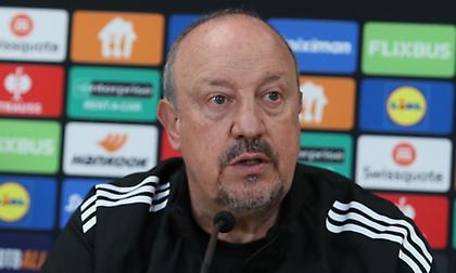 Μπενίτεθ: «Σκεφτόμαστε μόνο το αυριανό ματς, τους 3 βαθμούς και να βελτιώσουμε την ομάδα - Σημαντική η αύρα των οπαδών»