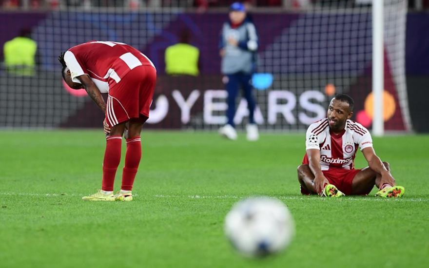 Το επιβλητικό κορεό, οι αντιδράσεις στα γκολ και το ζεστό χειροκρότημα: Η παρακάμερα του Ολυμπιακός-Ρεάλ