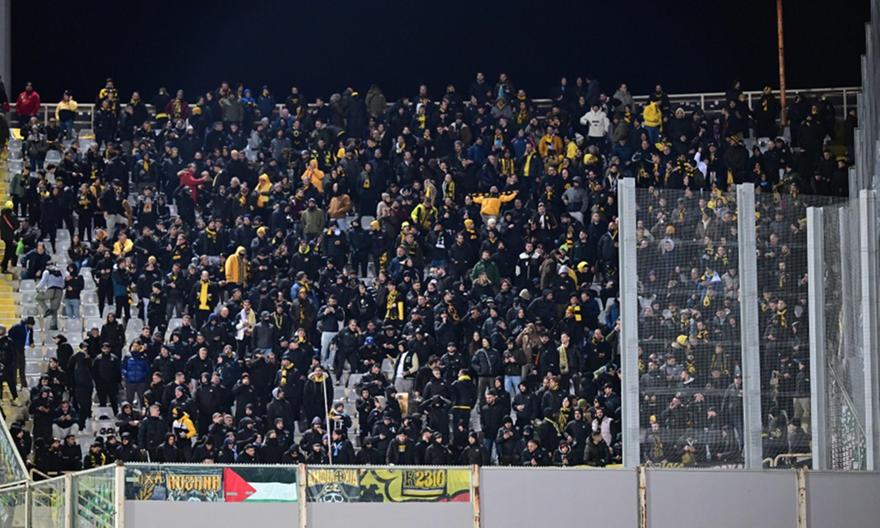 Συμπλοκές και αποκλεισμός 800 οπαδών της ΑΕΚ από την ιταλική αστυνομία στο Fan Zone!