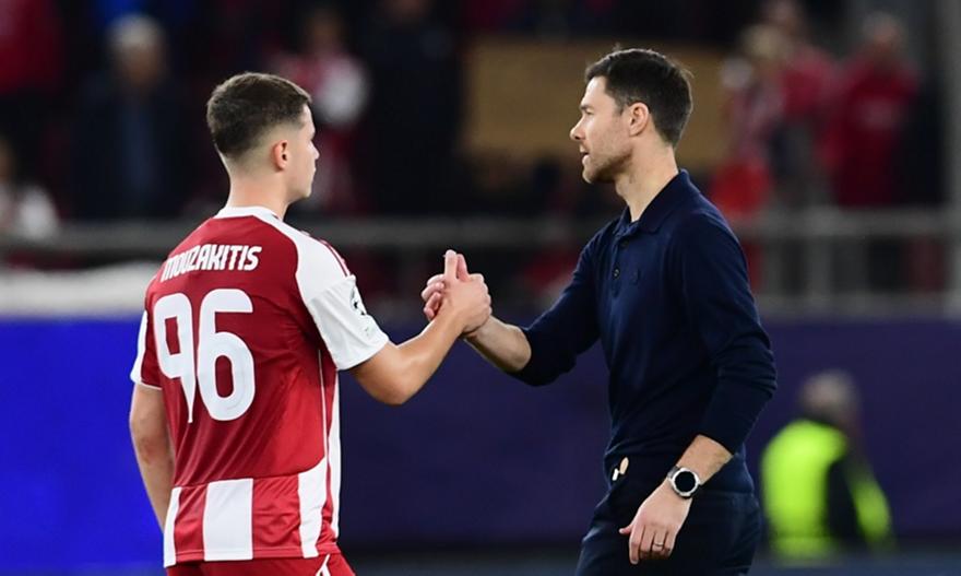 «Θα τον παρακολουθούμε»: Γιατί αποθέωσε τον Golden Boy, Μουζακίτη, ο Τσάμπι Αλόνσο;