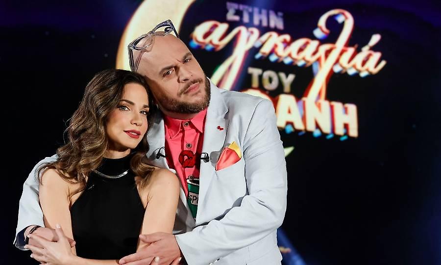 Στην Αγκαλιά του Φάνη: Κατερίνα Γερονικολού & Κωνσταντίνος Βασάλος σε αποκαλυπτικές στιγμές