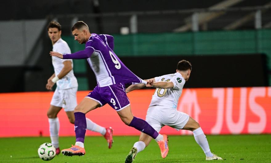 Τζέκο: «Πείτε μας μαλ…ες, αλλά στηρίξτε μας»