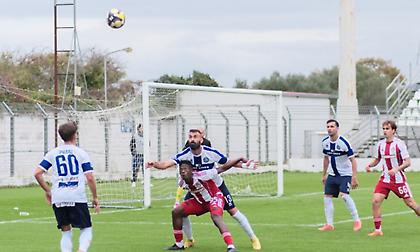Δυσαρεστημένα με τη διαιτησία κόντρα στον Ολυμπιακό Β τα Χανιά: «Τσακάλια εν δράσει, ντροπή!»
