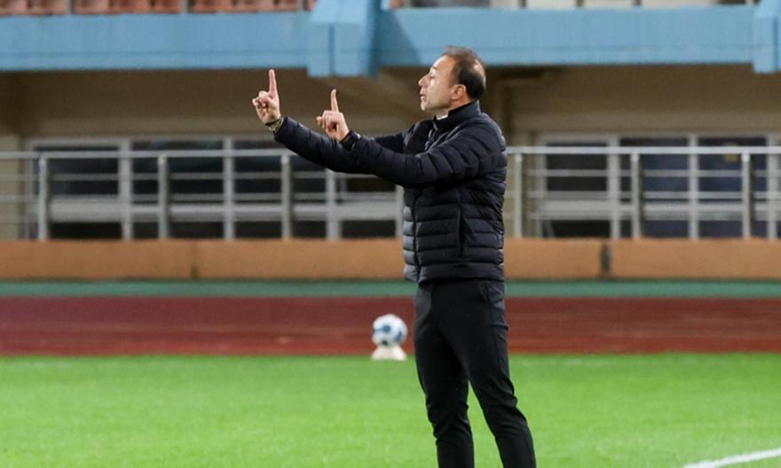 Κόντης: «Αναλαμβάνω την ευθύνη, δεν έπεισα τους παίκτες για τη σημασία του παιχνιδιού - Πρέπει να αλλάξουμε...»