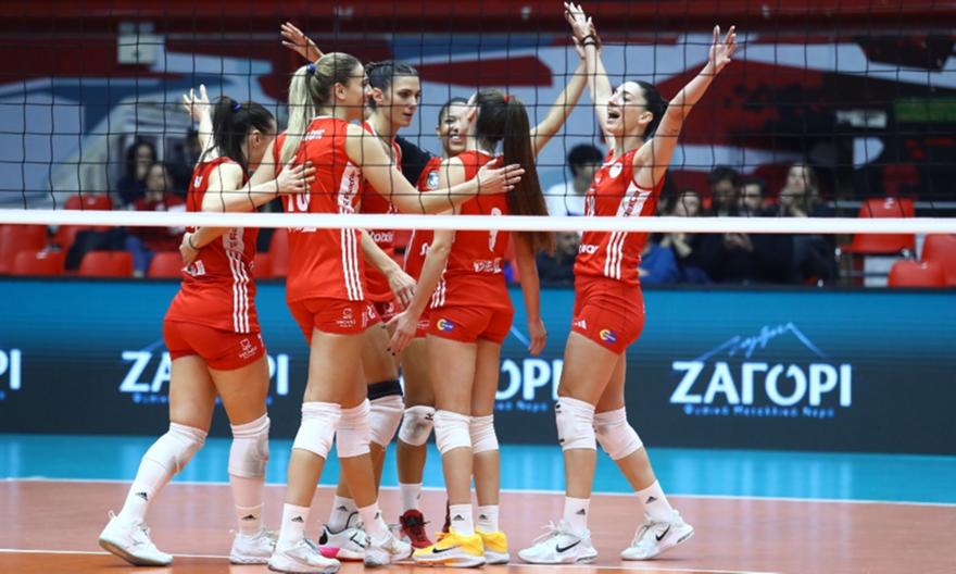 Τούμπαρε την ΑΕΚ και παρέμεινε στην κορυφή ο Ολυμπιακός!