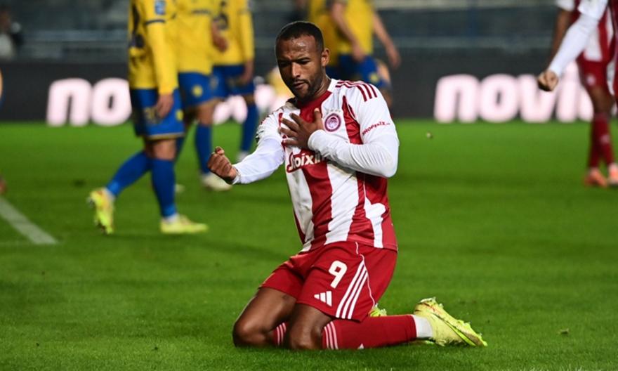 Έδωσε τη λύση ο… συνήθης ύποπτος: Μπροστά στο Αγρίνιο με κεφαλιά Ελ Κααμπί ο Ολυμπιακός!