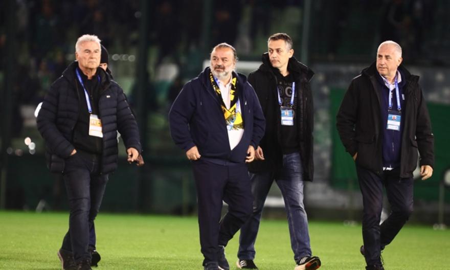 Στη Λεωφόρο για το αθηναϊκό ντέρμπι ο Μάριος Ηλιόπουλος