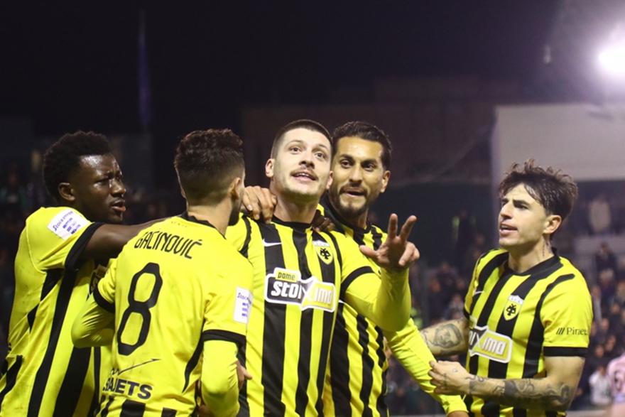 Τσακίρης: «Ήταν συνολικά καλύτερη η ΑΕΚ και δίκαια πήρε τη νίκη»