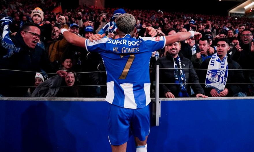 «Ζόρικη» νίκη για την Πόρτο κόντρα στην Εστορίλ και παραμονή στην κορυφή!