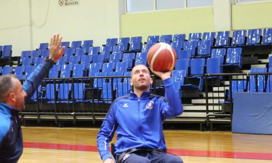 Τρομερή κίνηση από τη Νίκη Βόλου: Οι ποδοσφαιριστές της συμμετείχαν σε προπόνηση τμήματος μπάσκετ με αμαξίδιο!