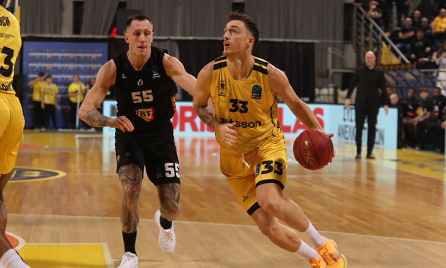 Έμεινε από δυνάμεις στην τελευταία περίοδο ο Άρης Betsson και ηττήθηκε από την Κλουζ στο ντεμπούτο του Άντζουσιτς