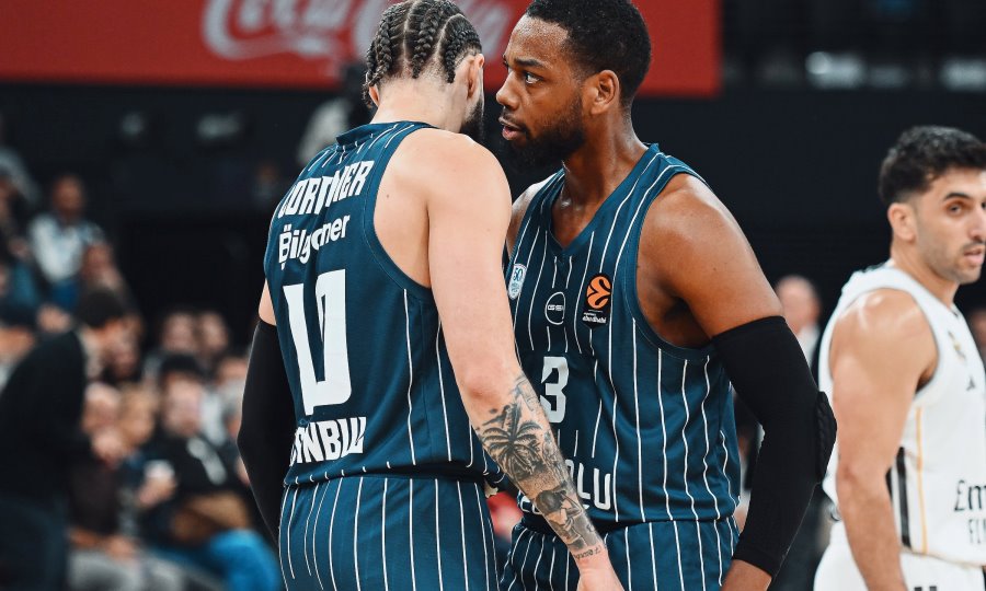 Αναντολού Εφές-Ρεάλ Μαδρίτης 