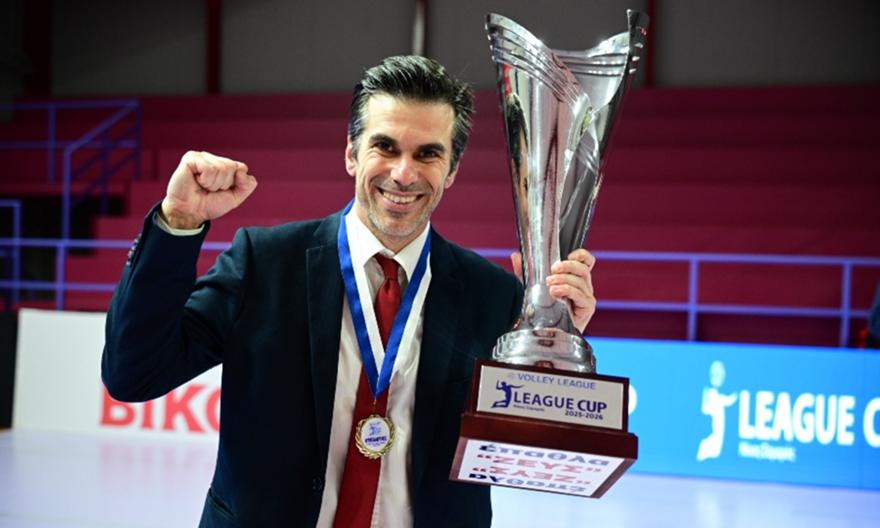 Βουρδέρης: «Απίστευτη χαρά και ανακούφιση, διότι έχει περάσει πολλά από την αρχή της σεζόν»