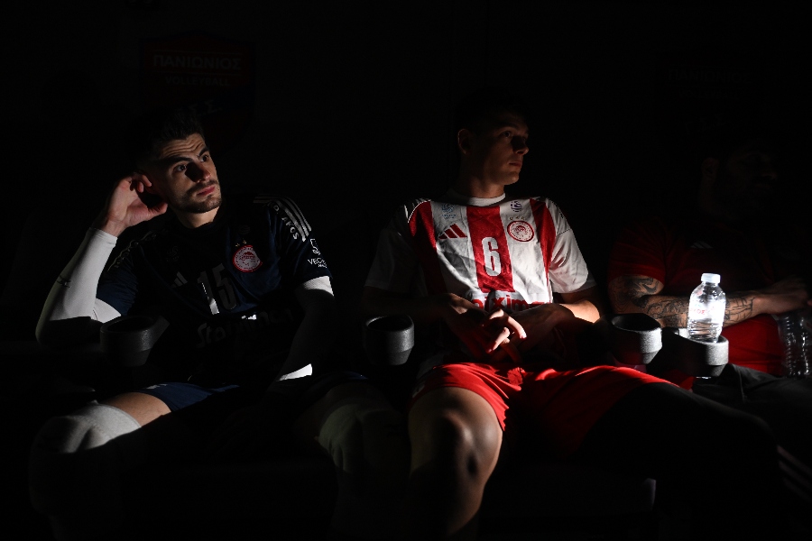 ΠΑΟΚ-Ολυμπιακός: Έπεσε... μαύρο στο «Ανδρέας Βαρίκας» λόγω προβλήματος ηλεκτροδότησης