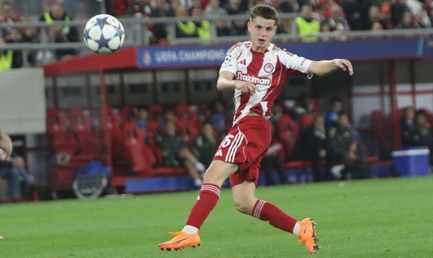 Αποφασισμένος να κρατήσει τον Μουζακίτη τον χειμώνα ο Ολυμπιακός