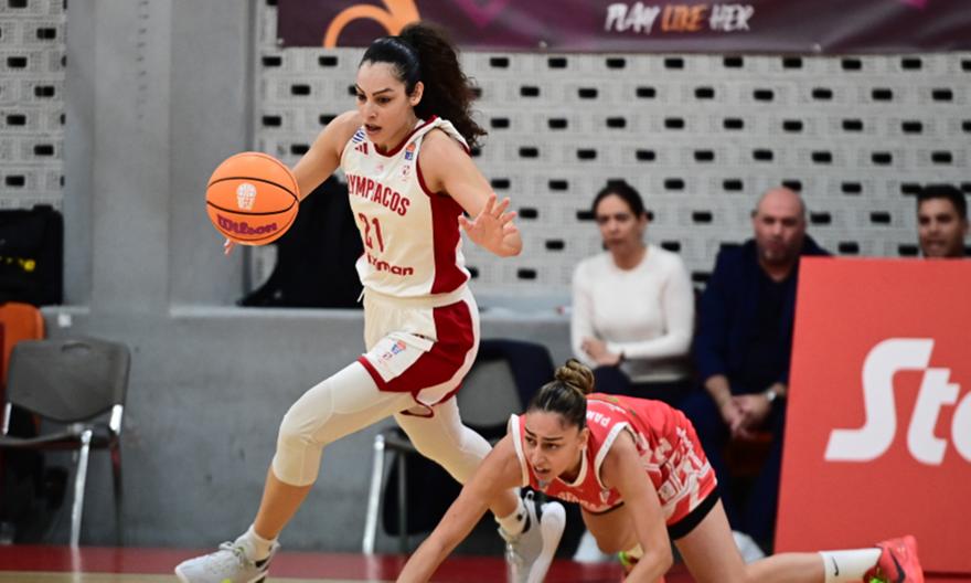 Έκαμψε την αντίσταση του Πανσερραϊκού με MVP Χριστινάκη ο Ολυμπιακός