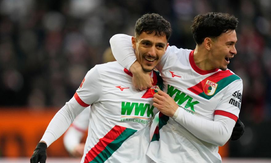 Γκολ και ασίστ ο Γιαννούλης για την Άουγκσμπουργκ κόντρα στη Λεβερκούζεν!