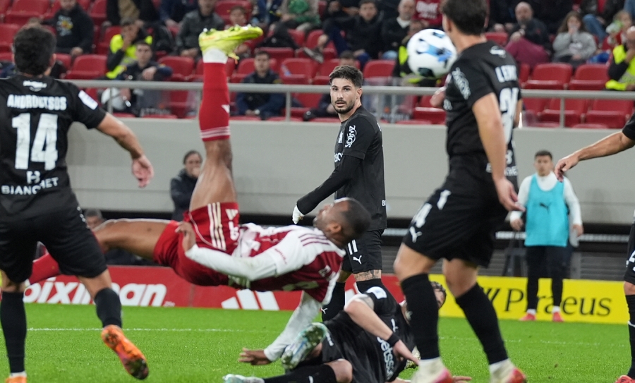 Ολυμπιακός-ΟΦΗ 3-0: Καθάρισε με μαγικό Ελ Κααμπί και... ζεστάθηκε ενόψει Καζακστάν
