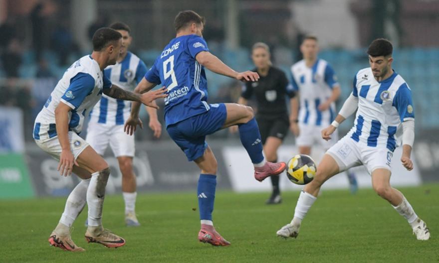 Στοπ του ΠΑΣ στη Νίκη Βόλου και πρώτη με εμφατική τριάρα η Αναγέννηση Καρδίτσας