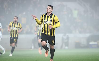 Τσακίρης: «Πολύ πειστική και πάλι η ΑΕΚ, στέρησαν το χατ-τρικ στον Γιόβιτς»