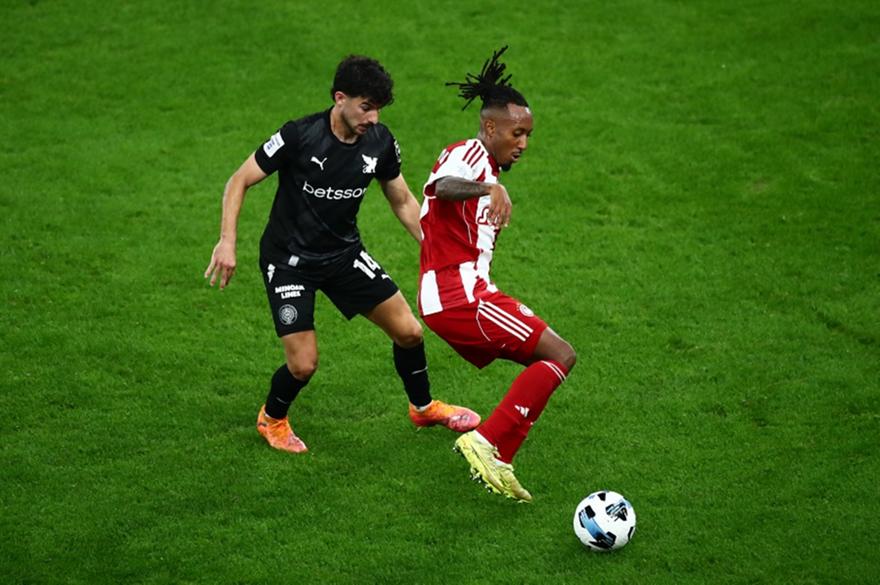 Νικολακόπουλος: «Πώς να πάρει πέναλτι ο Ολυμπιακός…;»