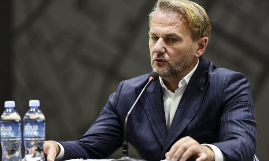 Μιχάιλοβιτς: «Θα λύσουμε συμβόλαια με παίκτες»