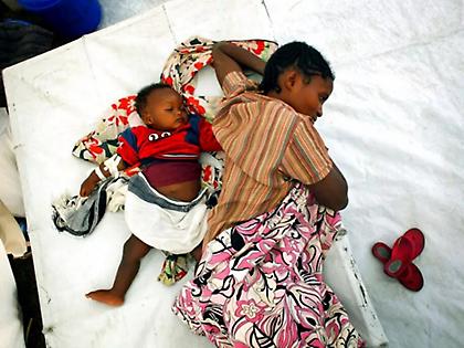 Aντιμέτωπo με τη χειρότερη επιδημία χολέρας εδώ και 25 χρόνια το Κονγκό!