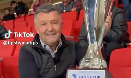 Όλοι καψουρεύονται την κούπα!