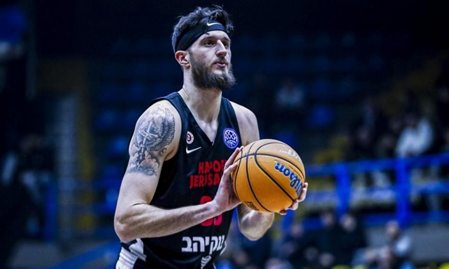 Στο Τελ Αβίβ ο Χάνκινς, υπογράφει στη Μακάμπι που εγκατέλειψε την περίπτωση Σίλβα της ΑΕΚ