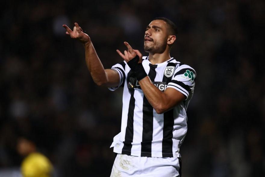 Τον… Spiderman Γιακουμάκη αποθέωσε η UEFA