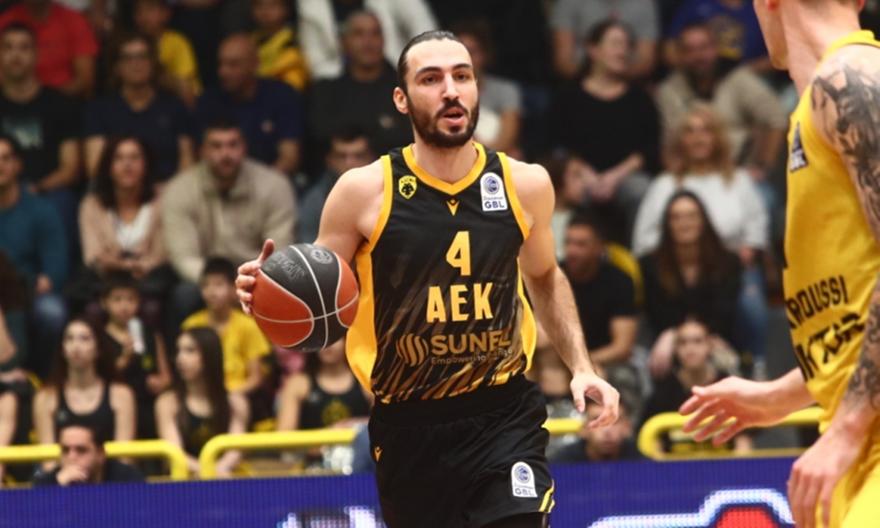 ΑΕΚ: Την τελευταία στιγμή θα κριθεί η συμμετοχή Κατσίβελη και Κλαβέλ με Λέβιτσε