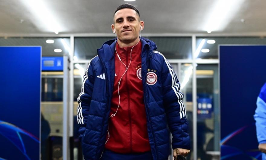 Η άφιξη της αποστολής του Ολυμπιακού στο Astana Arena