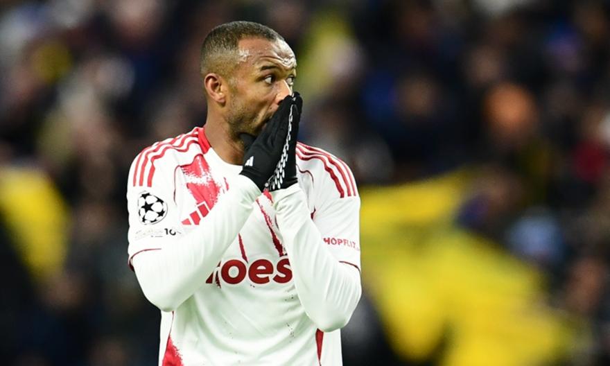 Σκοράρει ο Ελ Κααμπί με κοντινή προβολή, ακυρώνεται το τέρμα για οφσάιντ του Τσικίνιο